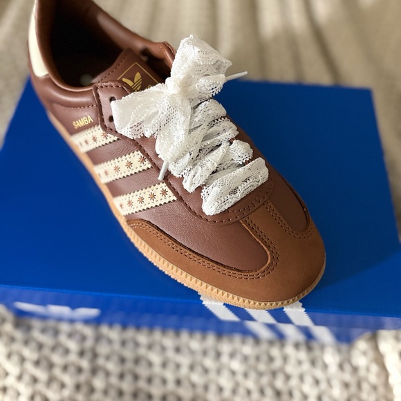 Adidas Samba Brown and White Sneakers - Picture 2 of 10